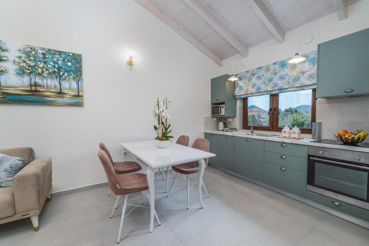 Vincenzo Suites Nidhrion Exteriör bild